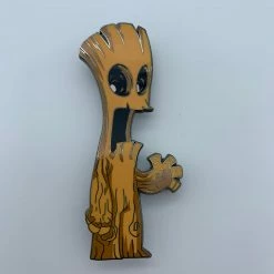 PiNS ON FiRE SKOTTiE YOUNG GROOT SDCC 2019 MARVEL EXCLUSiVE ENAMEL PiN