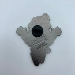 PiNS ON FiRE SDCC MARVEL 2019 SKOTTiE YOUNG CAPTAiN MARVEL SPARKLE CHASE SDCC 2019 MARVEL EXCLUSiVE ENAMEL PiN