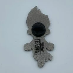 PiNS ON FiRE SDCC MARVEL 2018 SKOTTiE YOUNG CAPTAiN MARVEL SDCC 2018 MARVEL EXCLUSiVE ENAMEL PiN