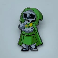 PiNS ON FiRE SKOTTiE YOUNG DR. DOOM SDCC 2018 MARVEL EXCLUSiVE ENAMEL PiN