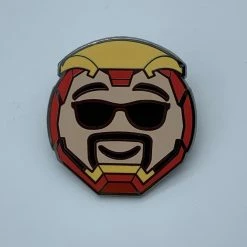 PiNS ON FiRE IRON MAN CHASE VARiANT EMOJi SDCC 2017 MARVEL EXCLUSiVE ENAMEL PiN SDCC MARVEL 2017