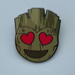 PiNS ON FiRE SDCC MARVEL 2017 GROOT HEART EYES CHASE VARiANT EMOJi SDCC 2017 MARVEL EXCLUSiVE ENAMEL PiN