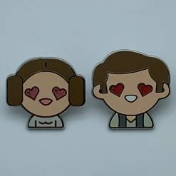 PiNS ON FiRE HEART EYES HAN & LEiA CHASE VARiANTS STAR WARS CELEBRATiON 2016 EXCLUSiVE ENAMEL PiN