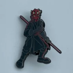 PiNS ON FiRE DARTH MAUL STAR WARS CELEBRATiON 2019 EXCLUSiVE ENAMEL PiN