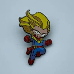 PiNS ON FiRE SKOTTiE YOUNG CAPTAiN MARVEL MARVEL MADE 2020 EXCLUSiVE ENAMEL PiN