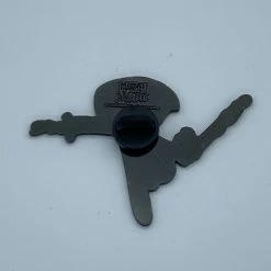 PiNS ON FiRE SKOTTiE YOUNG SPiDER-GWEN MARVEL MADE 2020 EXCLUSiVE ENAMEL PiN